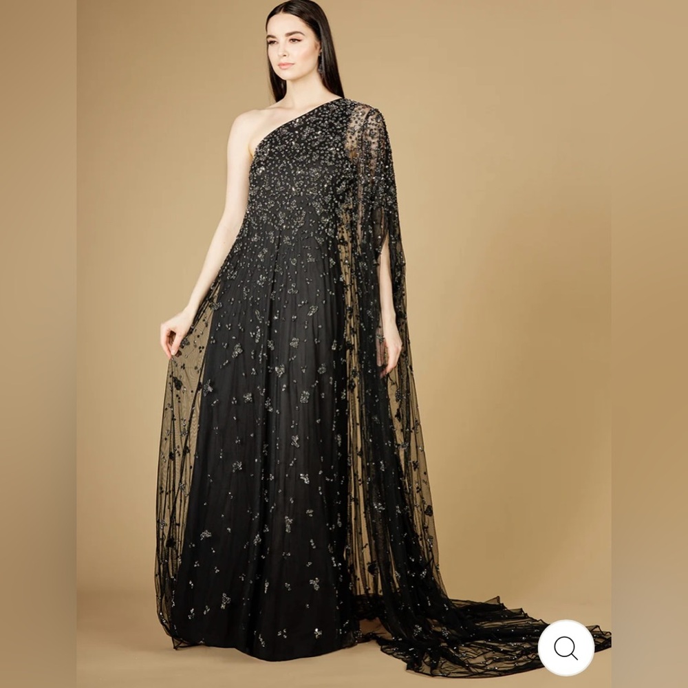 Elegant Black Evening Gown